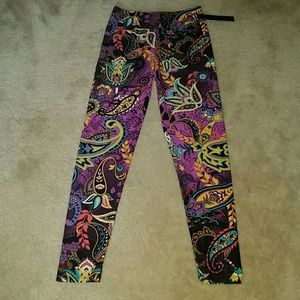 VIV Collection leggings. Preowned!
